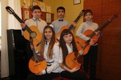 Ансамбль "Чарівні струни"