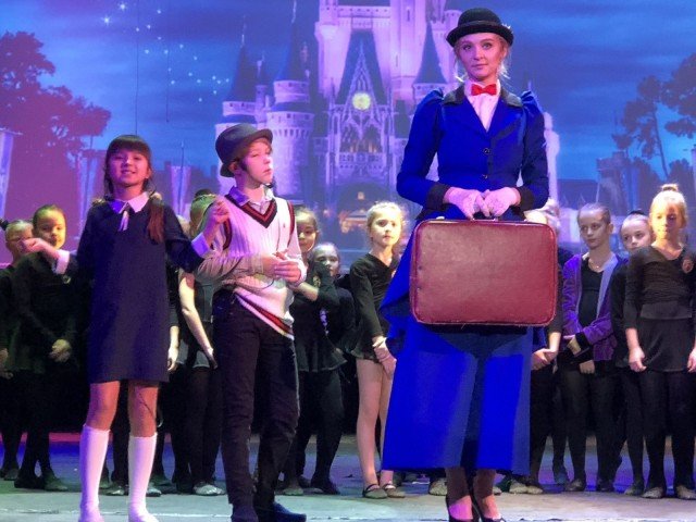 Казковий мюзикл "Мері Поппінс"