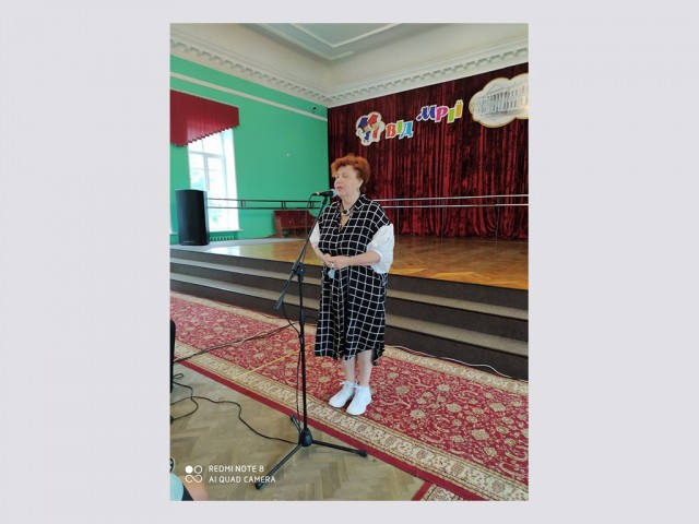 Педагогічна робота триває