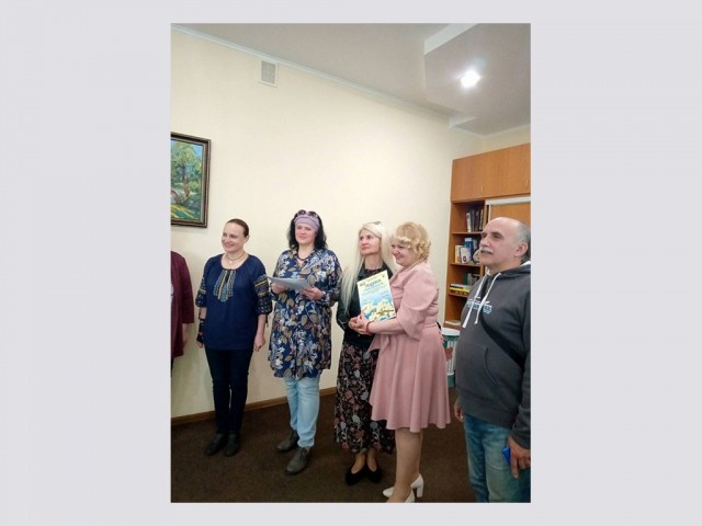 Стежинками Ботанічного Саду