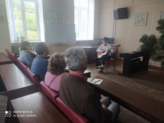 Марафон випускних іспитів триває!