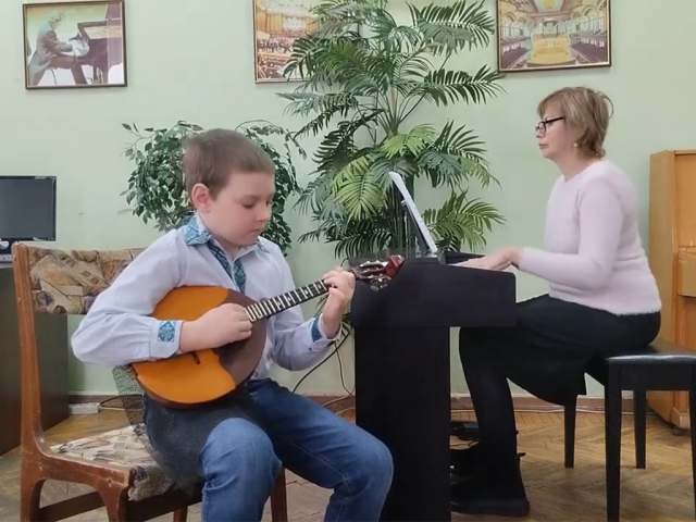 Миць Матвій "У сусіда хата біла" обробці В. Міхеліса та С. Матвієнко