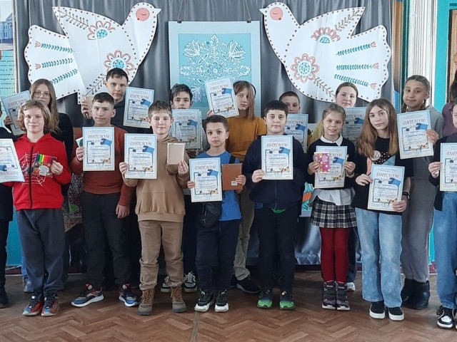 Весняні здобутки юних теоретиків: плідна робота і вагомі результати