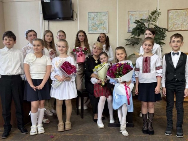 Концерт учнів фортепіанного відділу викладача Оксани Перекрестової.