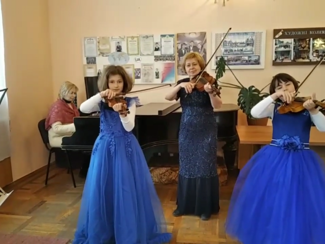 Прокопик Настя та Леонович Соломія викл. Алифірова Н.П., конц. Лашко Н.М.