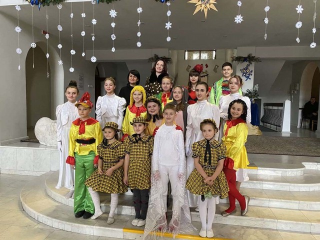 Відкритий двотуровий фестиваль-конкурс "Різдвяне коло"